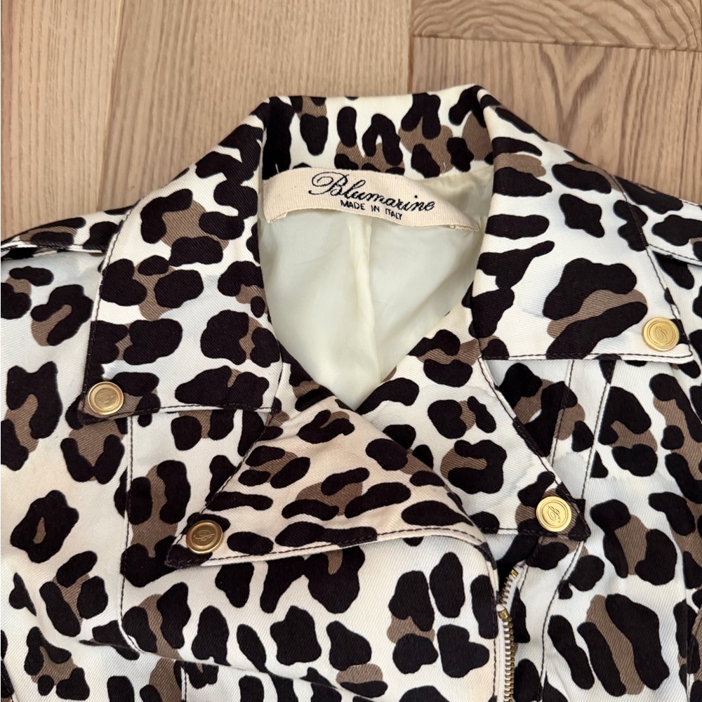 Blumarine Chic Leopard Print Dress with Belt - Picture 3 of 4